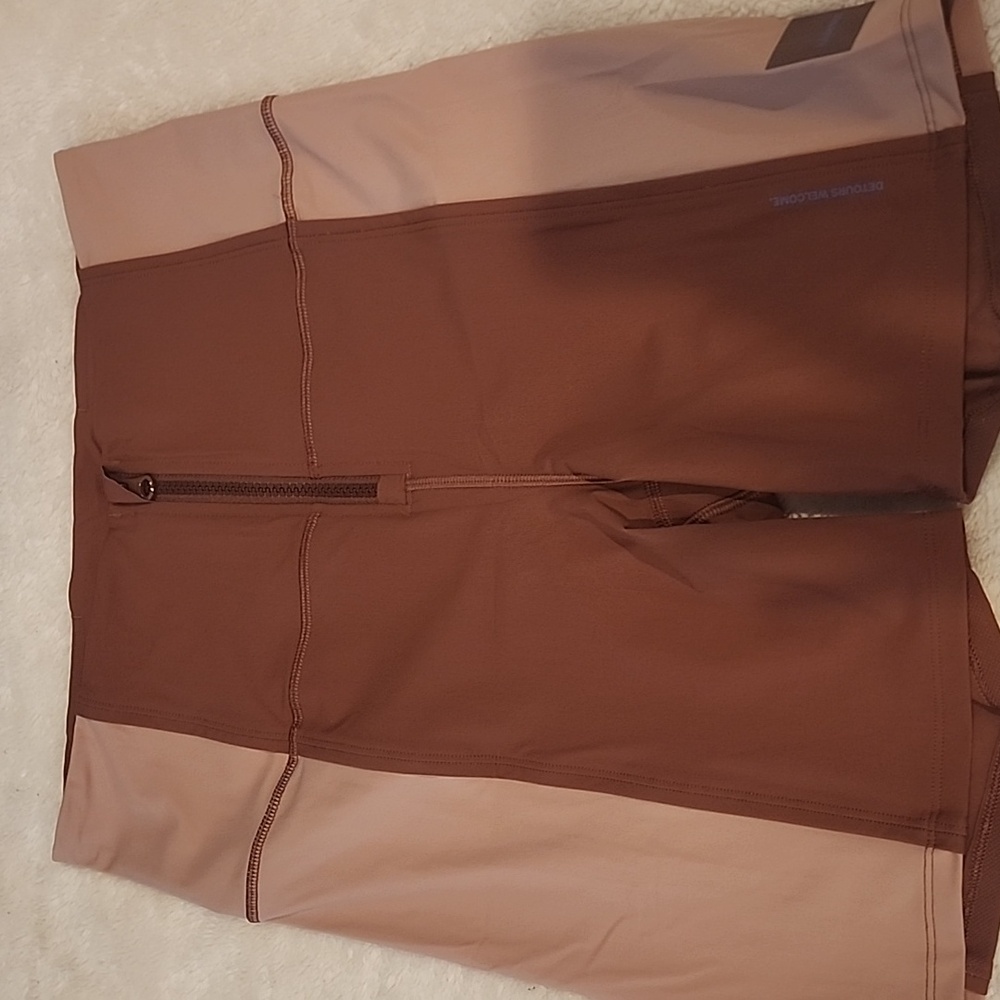 NWOT Lululemon Hike To Swim Shorts 6” Ancient Copper/Pink Clay/Ancient Copper 10